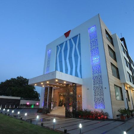 Wingston A Treehouse Hotel Goverdhan Radha Kund Exterior foto